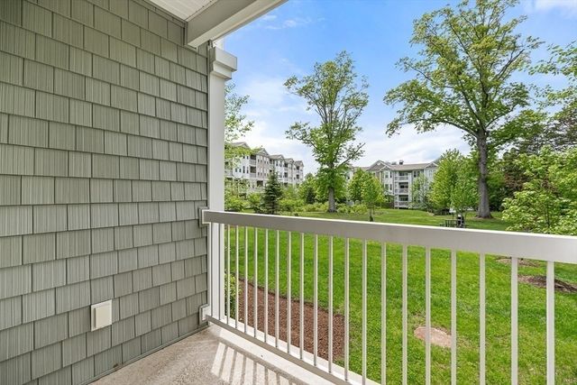 62 Abigail Way 1006, Reading, MA 01867