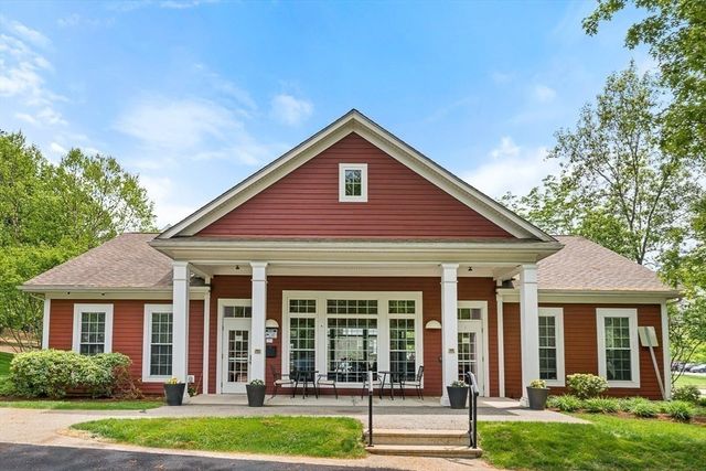62 Abigail Way 1006, Reading, MA 01867