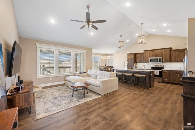 8685 Kinzie Jo Way, Manhattan, KS 66502