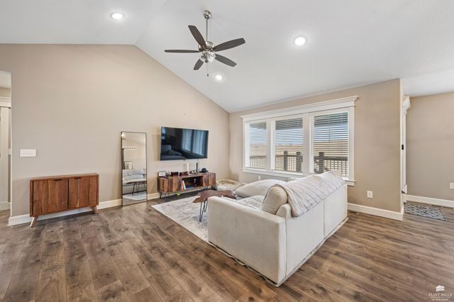 8685 Kinzie Jo Way, Manhattan, KS 66502