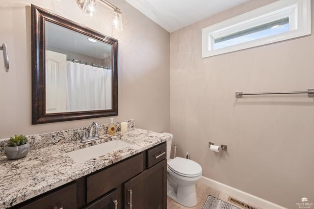 8685 Kinzie Jo Way, Manhattan, KS 66502