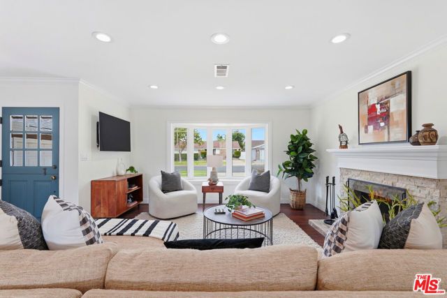 2746 E Quincy Avenue, Orange, CA 92867