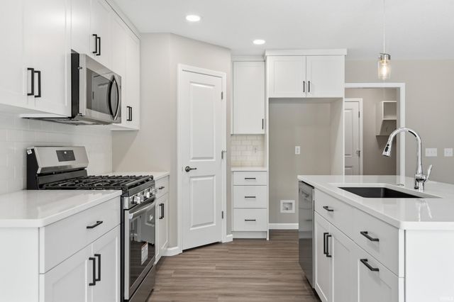 17315 Fett Drive, Huntertown, IN 46748