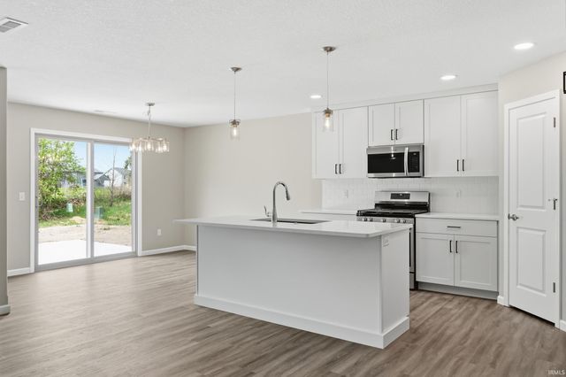 17315 Fett Drive, Huntertown, IN 46748