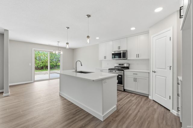 17315 Fett Drive, Huntertown, IN 46748