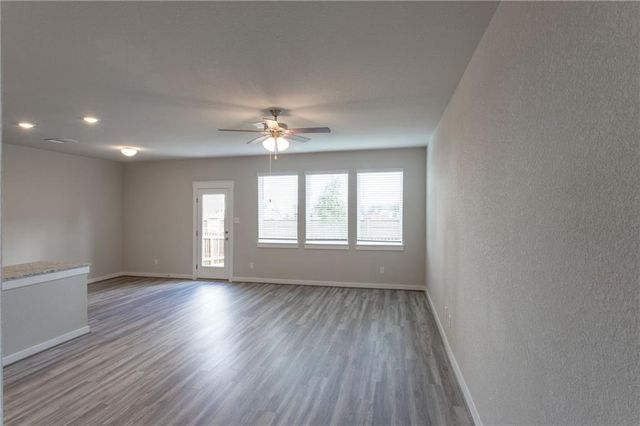 17303 C Leafroller DR, Pflugerville, TX 78660
