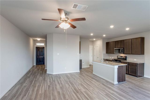 17303 C Leafroller DR, Pflugerville, TX 78660