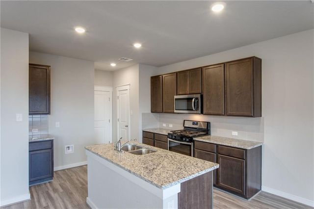 17303 C Leafroller DR, Pflugerville, TX 78660