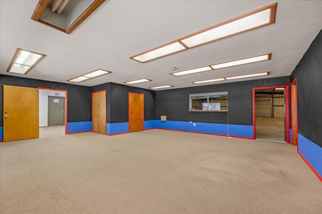 150 W Glenn Avenue, Coalinga, CA 93210