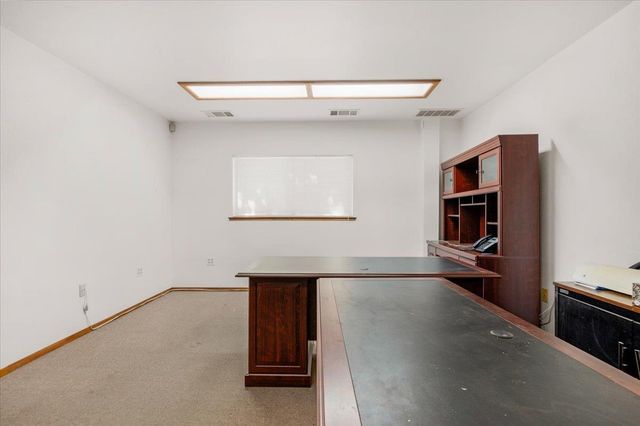 150 W Glenn Avenue, Coalinga, CA 93210