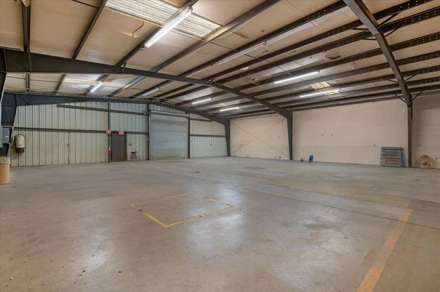 150 W Glenn Avenue, Coalinga, CA 93210