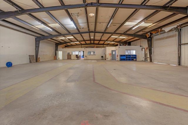 150 W Glenn Avenue, Coalinga, CA 93210