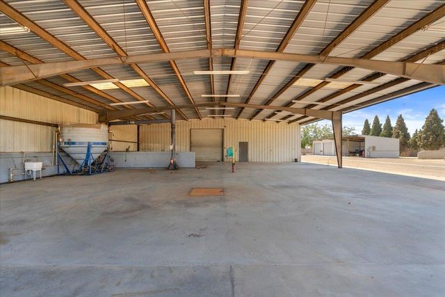 150 W Glenn Avenue, Coalinga, CA 93210