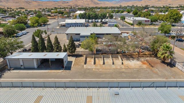 150 W Glenn Avenue, Coalinga, CA 93210