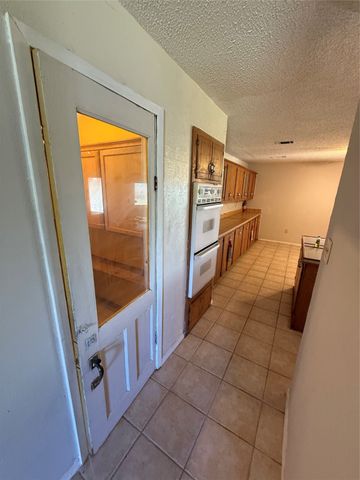 1393 NE County Road 2120 Road NE, Powell, TX 75153