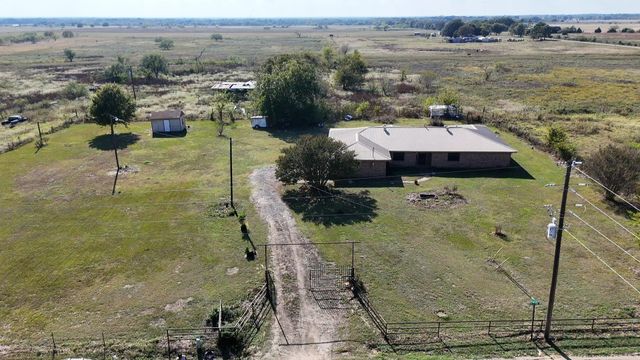 1393 NE County Road 2120 Road NE, Powell, TX 75153