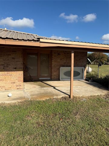 1393 NE County Road 2120 Road NE, Powell, TX 75153