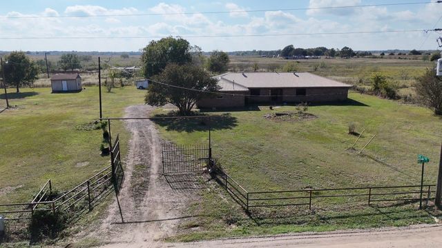 1393 NE County Road 2120 Road NE, Powell, TX 75153