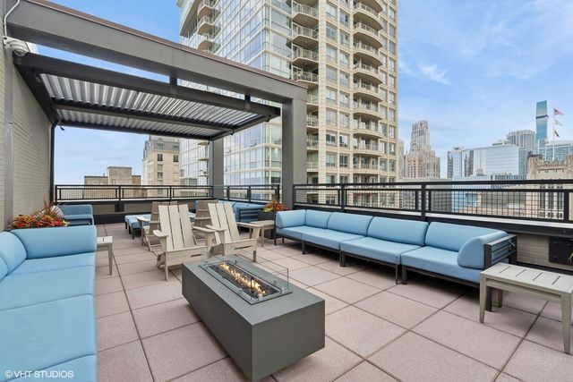 247 E Chestnut Street 2504, Chicago, IL 60611