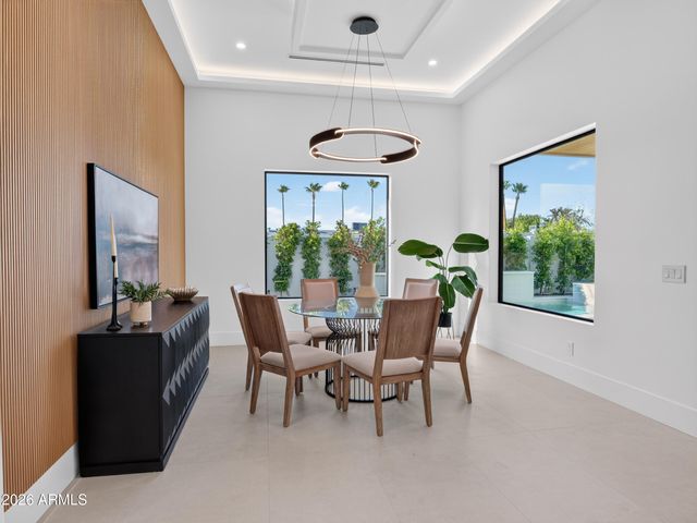 8214 E Hazelwood Street, Scottsdale, AZ 85251