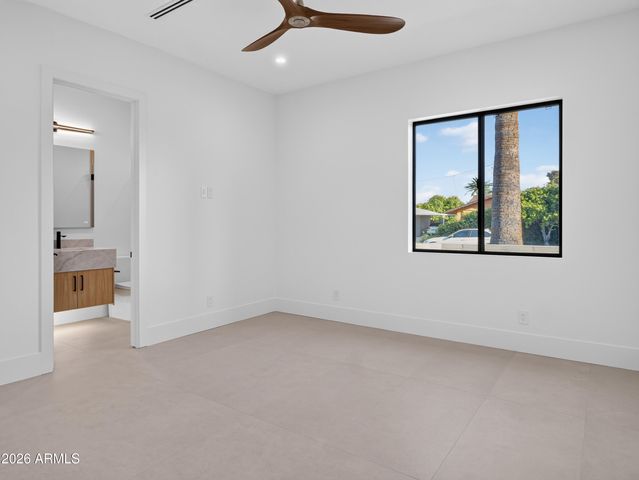 8214 E Hazelwood Street, Scottsdale, AZ 85251