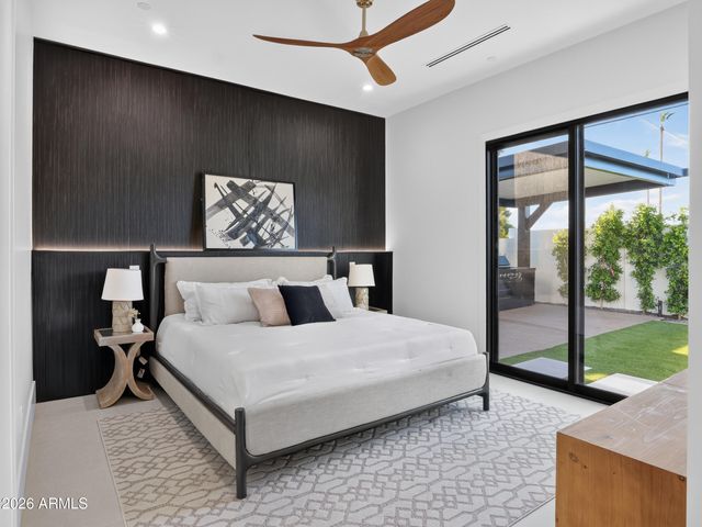 8214 E Hazelwood Street, Scottsdale, AZ 85251