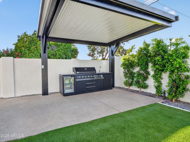 8214 E Hazelwood Street, Scottsdale, AZ 85251