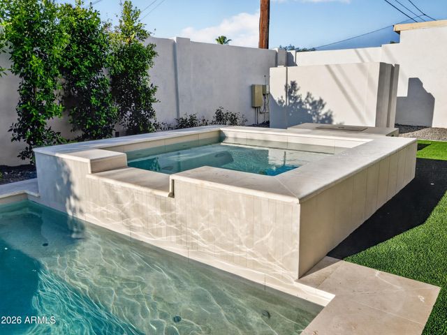 8214 E Hazelwood Street, Scottsdale, AZ 85251