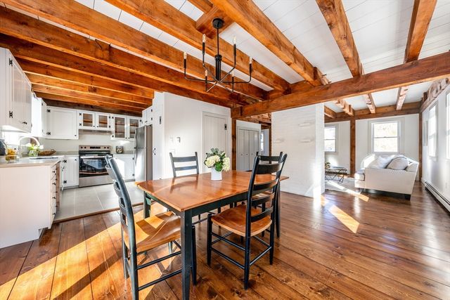 80 Branch Ter, Barnstable, MA 02648