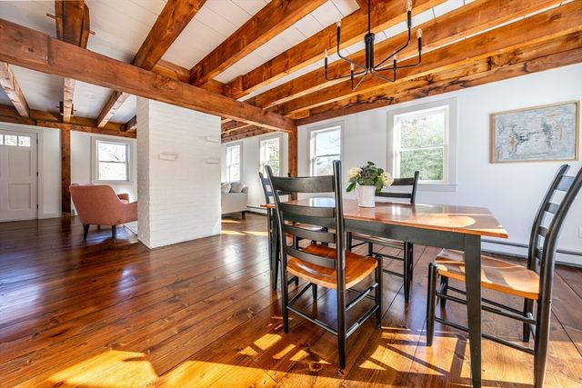 80 Branch Ter, Barnstable, MA 02648