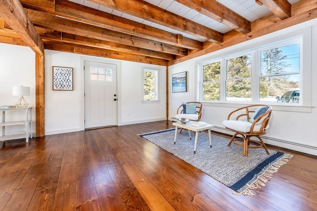 80 Branch Ter, Barnstable, MA 02648