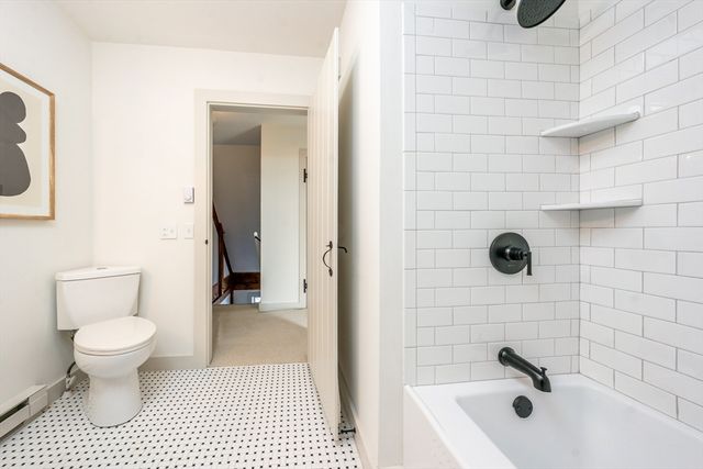 80 Branch Ter, Barnstable, MA 02648