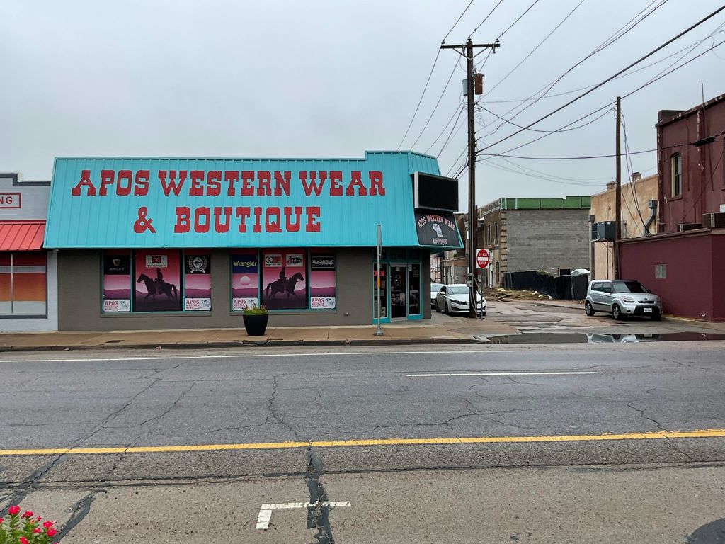 110 N Caddo Street, Cleburne, TX 76031 — exterior
