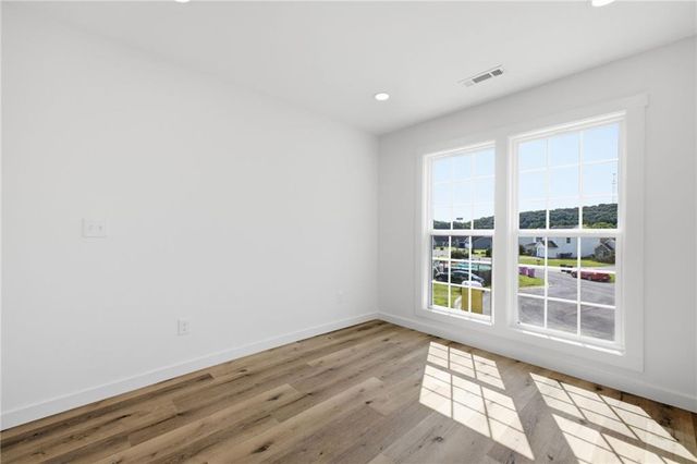 305 Legacy Lane, Calhoun, GA 30701