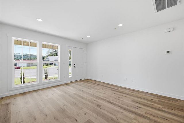 305 Legacy Lane, Calhoun, GA 30701