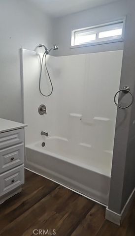 926 E 57th Street, Los Angeles, CA 90011