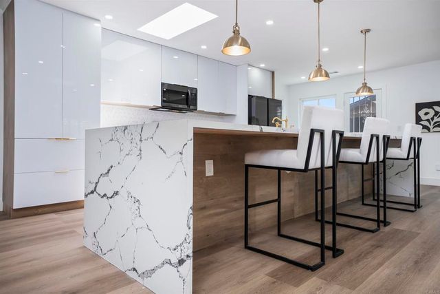 4380 Rolfe Rd, San Diego, CA 92117