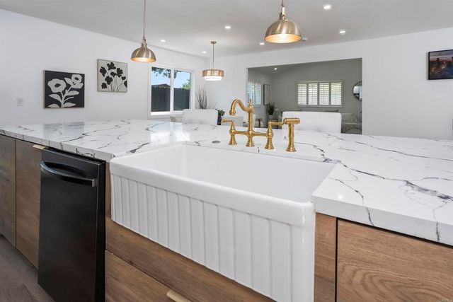 4380 Rolfe Rd, San Diego, CA 92117