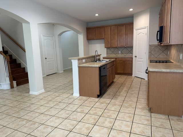 2820 Cascade Cove Drive, Little Elm, TX 75068