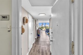 3375 N Country Club Dr 905, Aventura, FL 33180