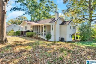 915 8TH AVENUE, Midfield, AL 35228
