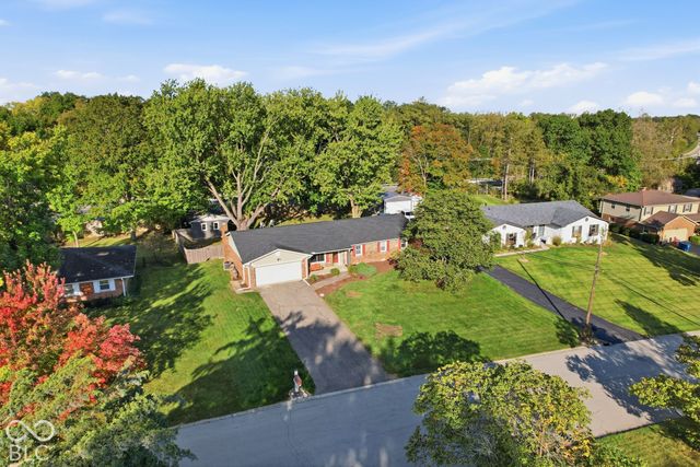 36 Lansdowne Lane, Carmel, IN 46033