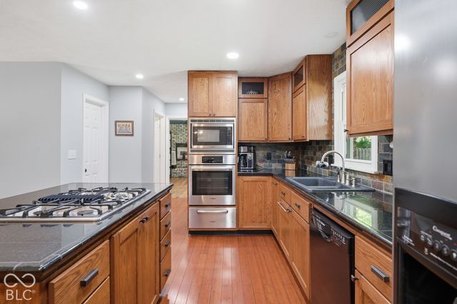 36 Lansdowne Lane, Carmel, IN 46033