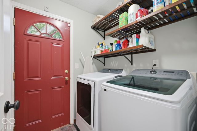 36 Lansdowne Lane, Carmel, IN 46033