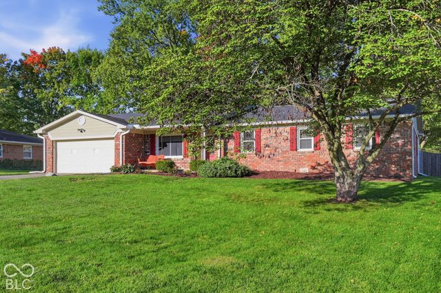 36 Lansdowne Lane, Carmel, IN 46033
