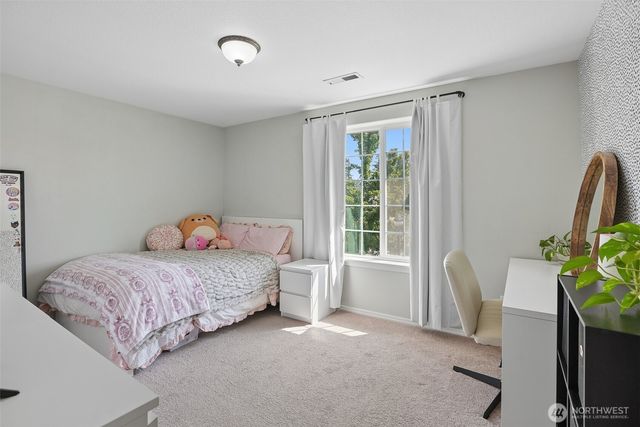 1601 E 4th Way, La Center, WA 98629
