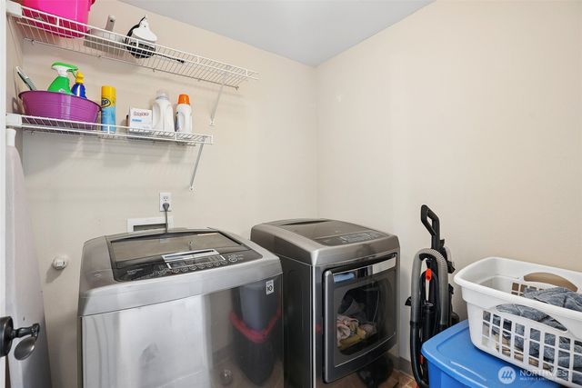 1601 E 4th Way, La Center, WA 98629