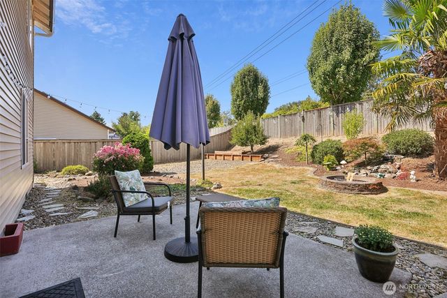1601 E 4th Way, La Center, WA 98629
