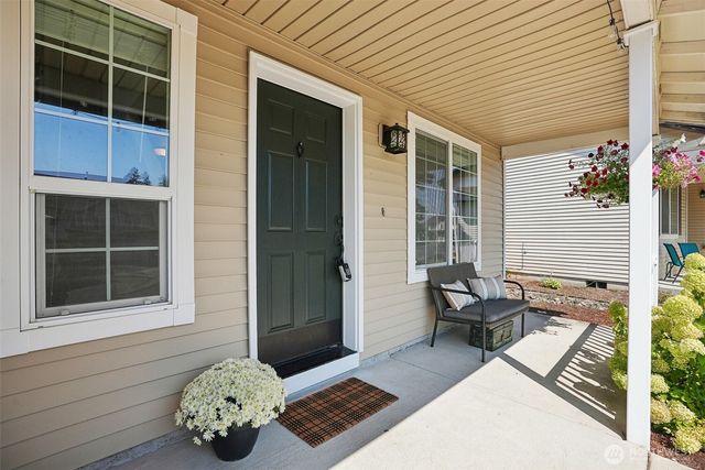 1601 E 4th Way, La Center, WA 98629