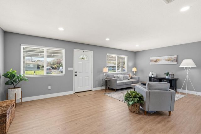 9429 Erwin Ave, Orangevale, CA 95662